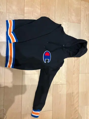 Champion 블랙 후드티 후드 부착