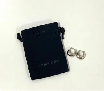 톰우드 TOMWOOD 실버 후프 귀걸이 파우치 포함