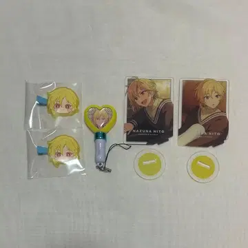 니토 나즈나 사선 아크릴 스탠드 앞머리 클립 미니 응원봉