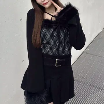 퍼 달린 볼레로풍 상의 oneway