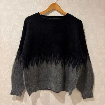 여성용 patterntorso antique 니트 블랙과 그레이