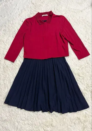 하자 있음 LACOSTE 빨간색 네이비 무릎 기장 원피스 38