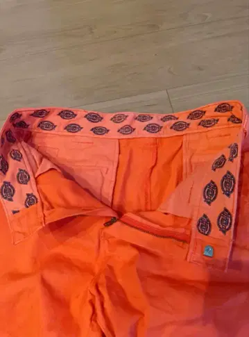 디키즈 오렌지 숏팬츠 사이즈 30