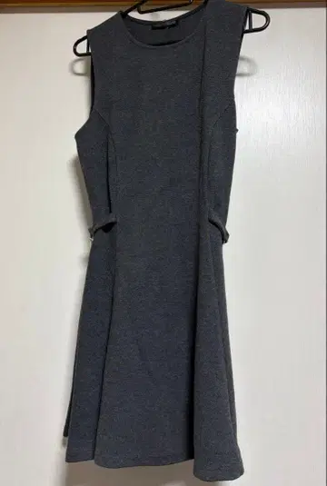 ZARA 소프트 버클 숏 원피스