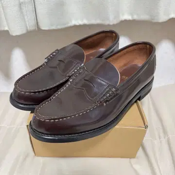 [ 새상품급 ] 리걸 천연 가죽 코인 로퍼