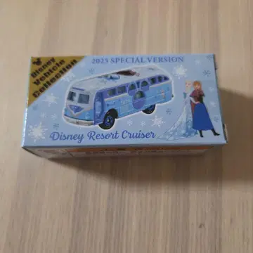 미개봉 새상품 2025년 디즈니 리조트 크루저 안나와 엘사 토미카