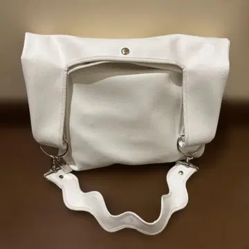 노리 에노모토 백 화이트