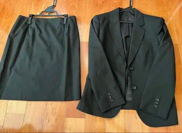 Les Mues 여성 수트 상하의 세트