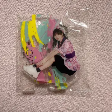 이코럽 노구치 이오리 앉아있는 아크릴 키링