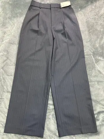 유니클로 턱 와이드 팬츠 스트라이프 새상품