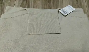 이에나 Fine 뉴질랜드 울 하이넥 풀오버 새상품 베이지 A