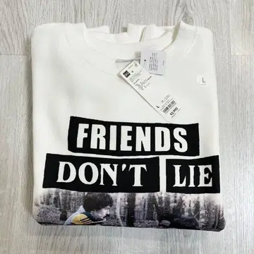 [ 새상품 ] GU 기묘한 이야기 맨투맨 L 사이즈 미지의 세계 지유