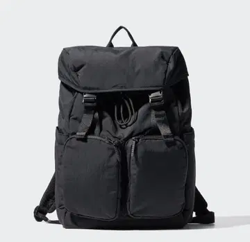 유니클로 멀티 포켓 백팩 블랙