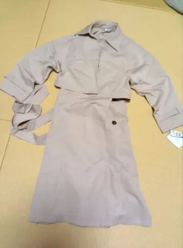 미사용 ANNA LUNA 자켓 포함 원피스 L 사이즈 베이지 봄/가을