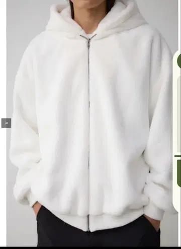 B-HEAT 인조 모피 후디 블루종 화이트