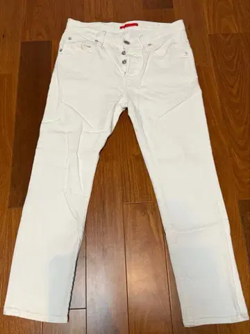 새상품급 RED CARD 화이트 데님 팬츠 사이즈 30