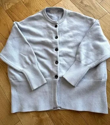 ADAM ET ROPE' 라이트 블루 가디건