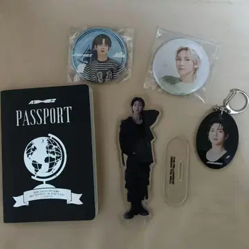 ATEEZ 여상 세트 캔 배지 아크릴 스탠드