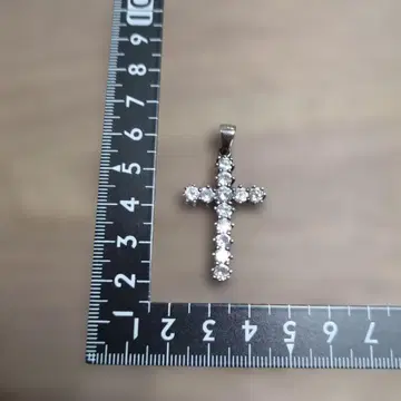 지르코니아 장식 실버 크로스 펜던트 탑