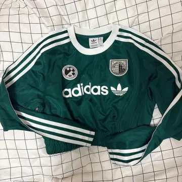 adidas 그린 크롭 상의