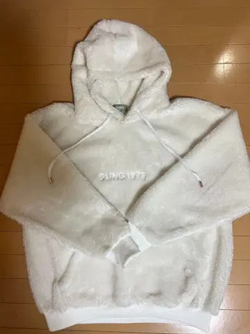 SUNG 1975 화이트 플리스 후드티