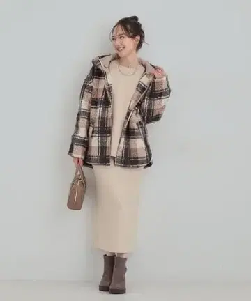 슈라루 부클 체크 코트 L