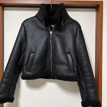 ZARA 가죽 자켓