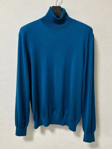 [새상품급] 에디피스 14게이지 니트 터틀넥 M사이즈