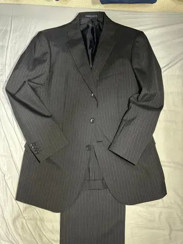 스트라이프 블랙 정장 세트