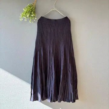 빔즈하트 [M] 성인 내추럴 부드러운 터치 니트 플리츠 롱 스커트