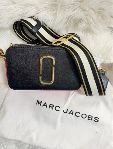 MARC JACOBS 백 더 스냅샷
