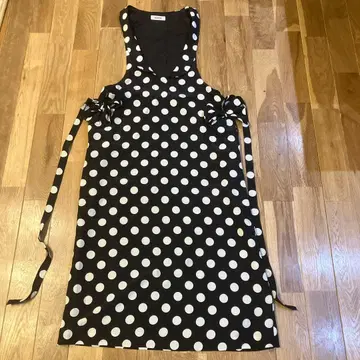 INGEBORG 블랙 베이스 도트 롱 점퍼 스커트 원피스