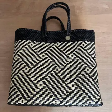 Letra 레트라 멜카도백 블랙 크림 M