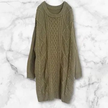 올리브색 케이블 니트 원피스 무릎 기장 M 아크릴 100% 심플