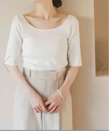 [ 새상품 ] noble 14G 데콜테 하프 슬리브 니트 택 포함