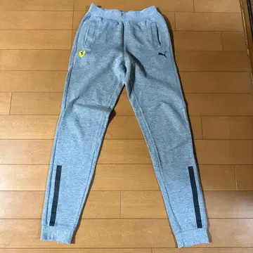 Puma Ferrari 콜라보 조거 팬츠 그레이