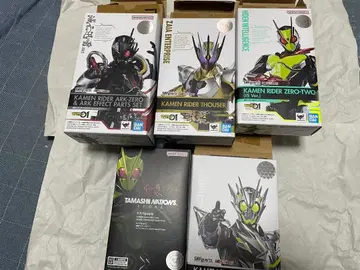 피규아트 5점 세트 미개봉 3점