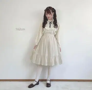 핀트 요크 옷깃 니트 (아이보리)