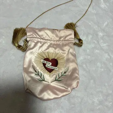 케이타 마루야마 하트 자수 핑크 새틴 파우치