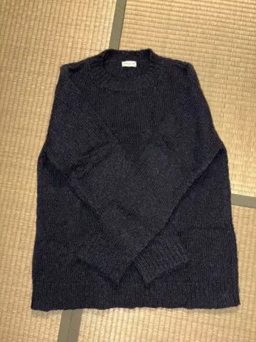 드리스반노튼 크루넥 스웨터