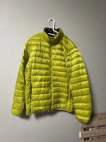 UNIQLO 라임 그린 다운 자켓 M