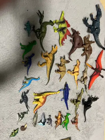 아니아 등 공룡 피규어 묶음 판매