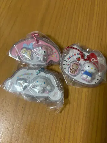 산리오 캐릭터즈 패키지 참 3개 세트, 아크릴 키링