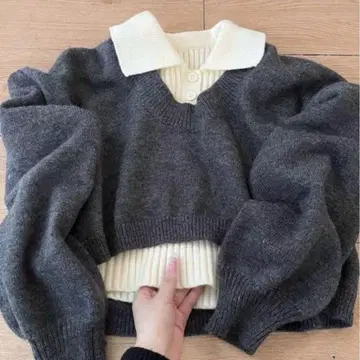 그레이 니트 스웨터 화이트 카라 부착