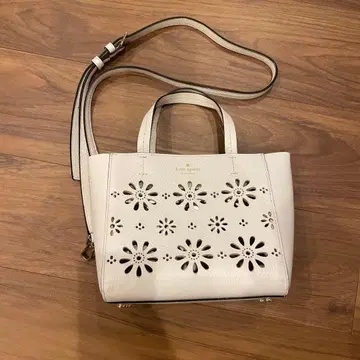 kate spade 화이트 숄더백
