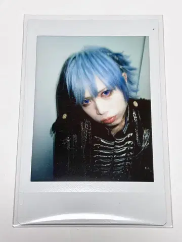 0.1g의 오산 미도리카와 유우 폴라로이드 2025/12/302