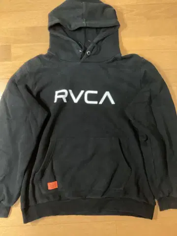 RVCA 프론트 로고 후드티 L 사이즈 블랙