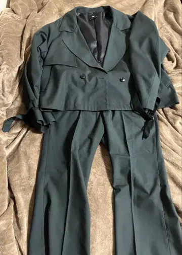 HARE TW 플래시 숏 트렌치 블루종 그린 셋업