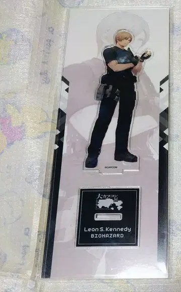 레온 아크릴 스탠드 대 캡콤전 바이오하자드