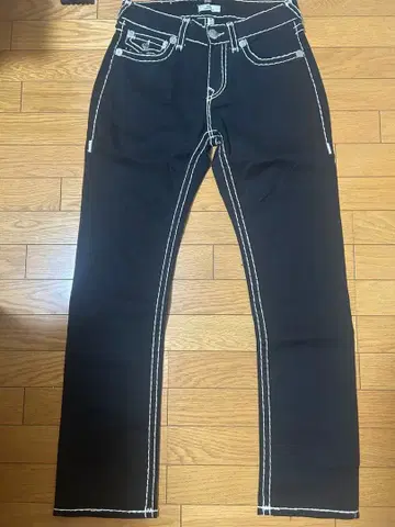 트루 릴리젼 RICKY 30/34 블랙